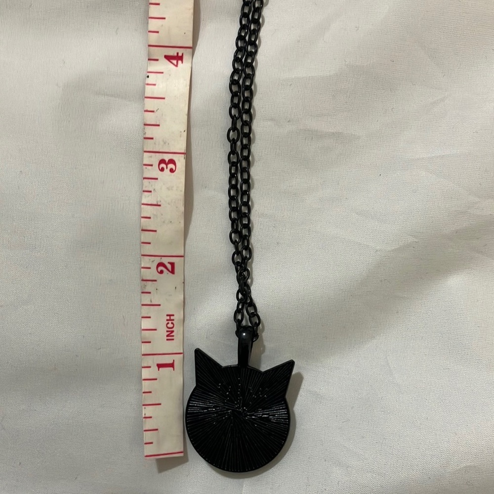 Hashibira Inosuke Demon Slayer Necklace - Picture 5 of 10